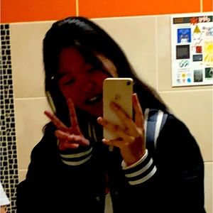 Meet your Posher, Eliora